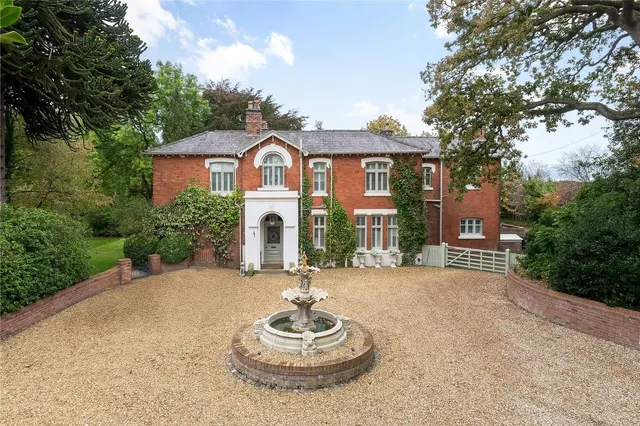 Knutsford Road, Chelford, SK11, photo 1