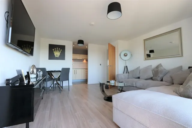 Roma House, Victoria Wharf, CF11, photo 3