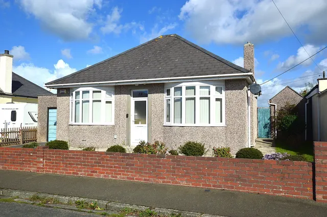 Longview Road, Saltash, PL12