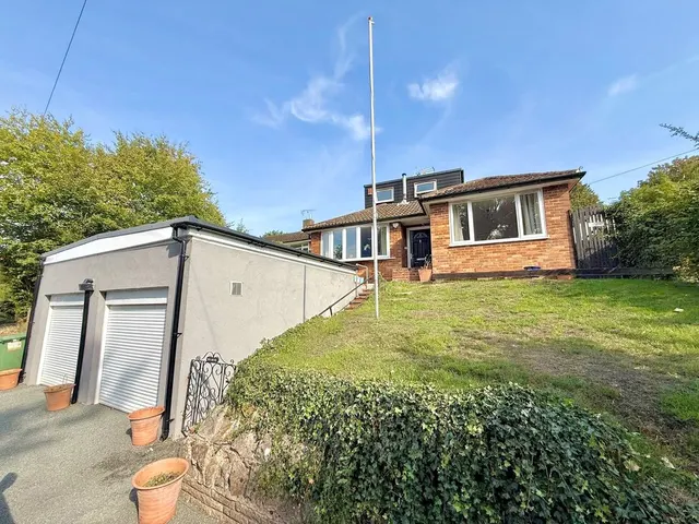 Mancroft Road, Caddington, LU1, photo 1