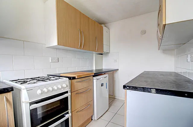 Mimosa Close, Bordon, GU35, photo 3
