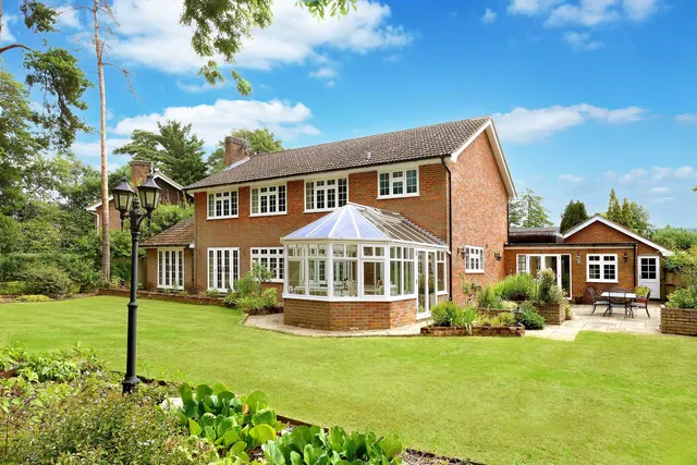 Manor Close, Penn, HP10, photo 2