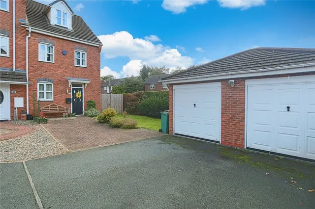 Cromwell Avenue, Stockport, SK5, photo 1