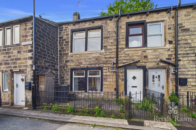 Square, Mytholmroyd, Hebden Bridge, HX7, photo 1