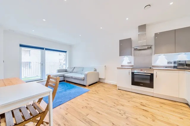 Rolfe Terrace, London, SE18, photo 1