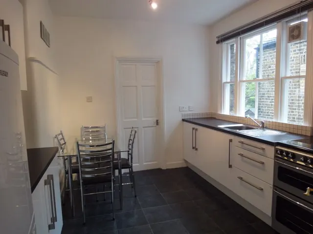 Green Lane, Hanwell, W7, photo 1