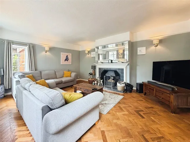 Angmering, BN16, photo 3