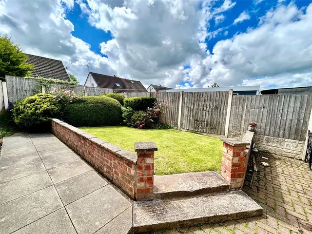 Photo 3 — Mintholme Avenue, Hoghton, Preston, Lancashire, PR5