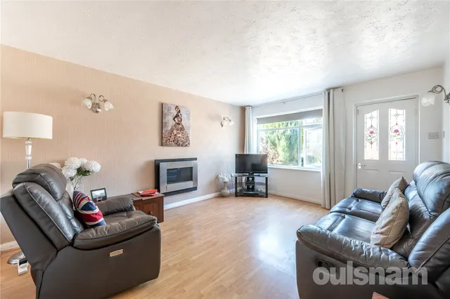 Photo 3 — Hobacre Close, Rubery, Rednal, Birmingham, B45 9YG