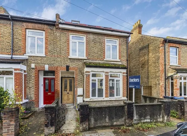 Harewood Road, Colliers Wood, SW19, photo 1