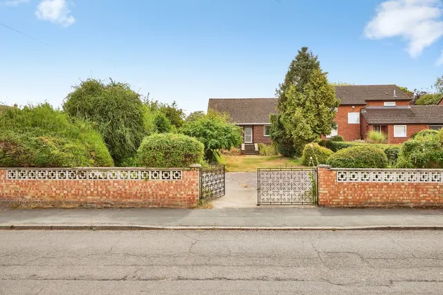 St. Peters Street, Duxford, CB22, photo 1