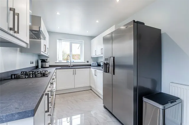 Skye View, Rothwell, LS26, photo 3