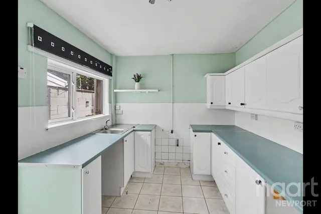 Llantarnam Road, Cwmbran, NP44, photo 2