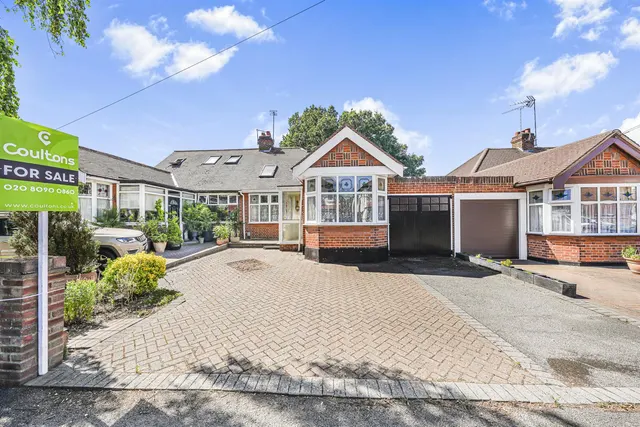 Gunners Grove, Chingford, E4 9SS, photo 1