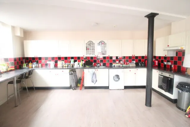 Radford Road, Nottingham, NG7, photo 2