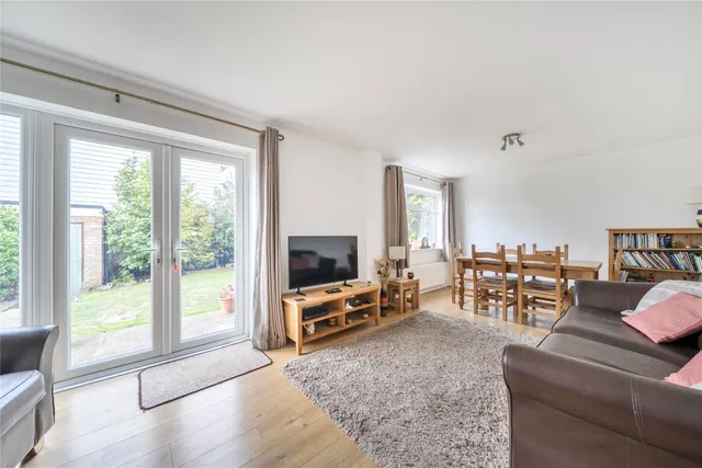 Russell Drive, Ampthill, MK45, photo 2