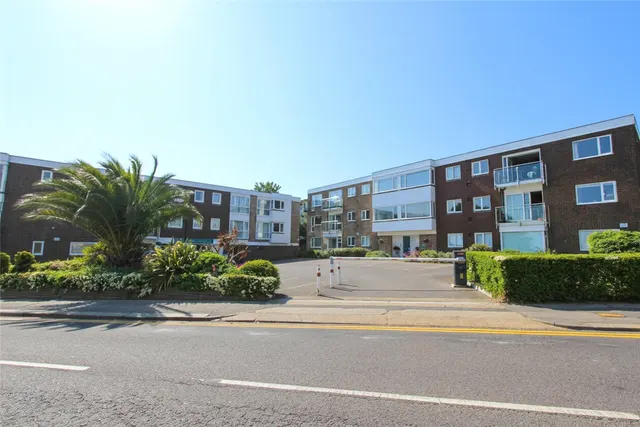 Shorefield Road, Westcliff-on-Sea, SS0, photo 1