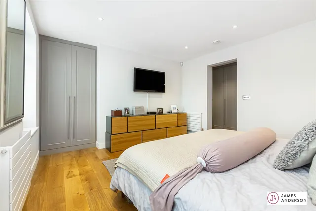 Upper Richmond Road West, East Sheen, SW14, photo 3