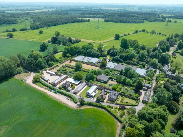 Nuneham Courtenay, OX44, photo 2