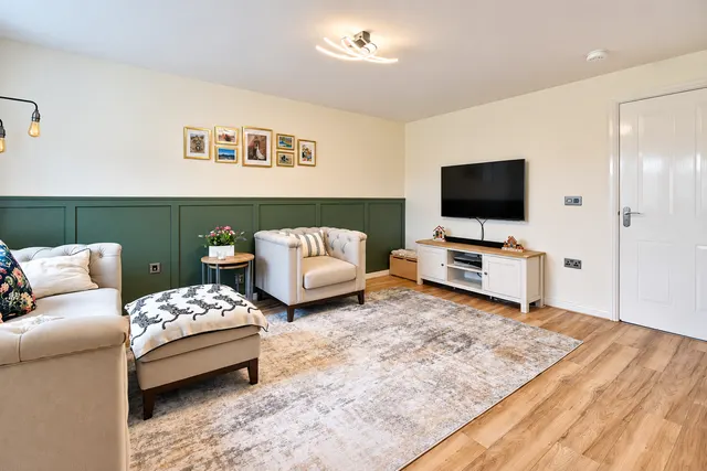 Butterwick Fields, Horwich, BL6, photo 3