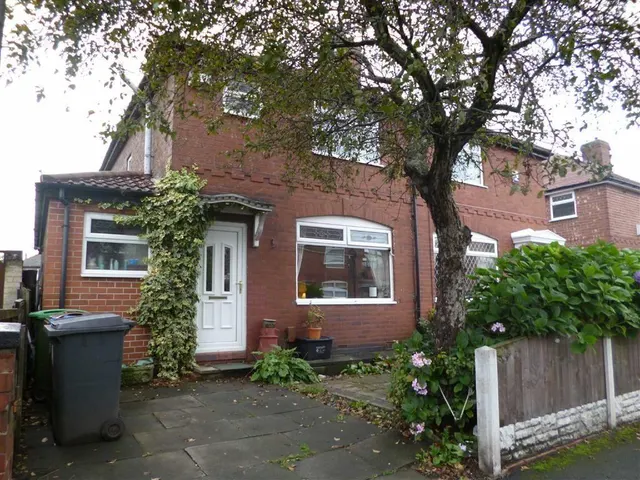 Williams Crescent, Chadderton, OL9