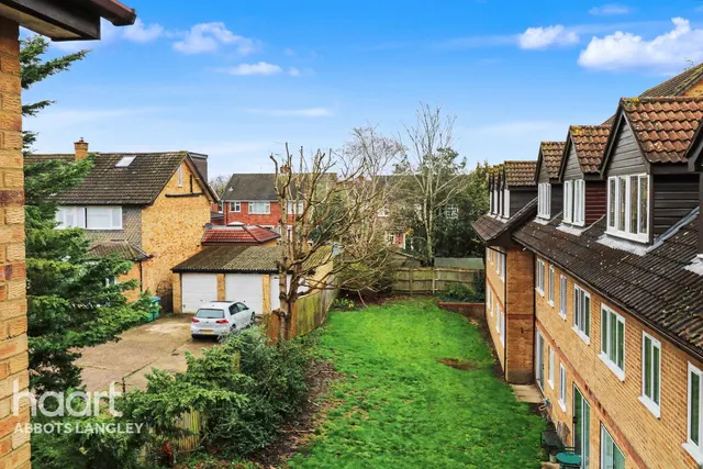Rochester Drive, Watford, WD25, photo 2