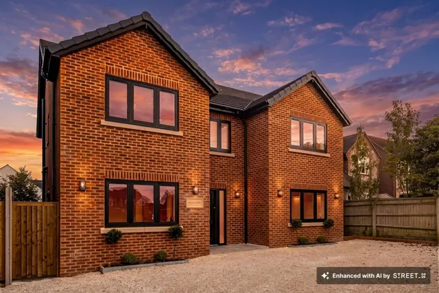 The Common, Winchmore Hill, HP7, photo 1