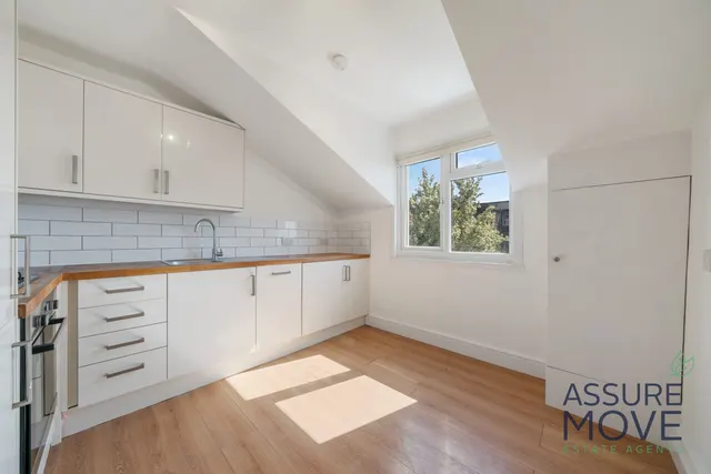 Photo 3 — T/F 15 Dunsmure Road, Dunsmure Road, Hackney, London, N16 5PU