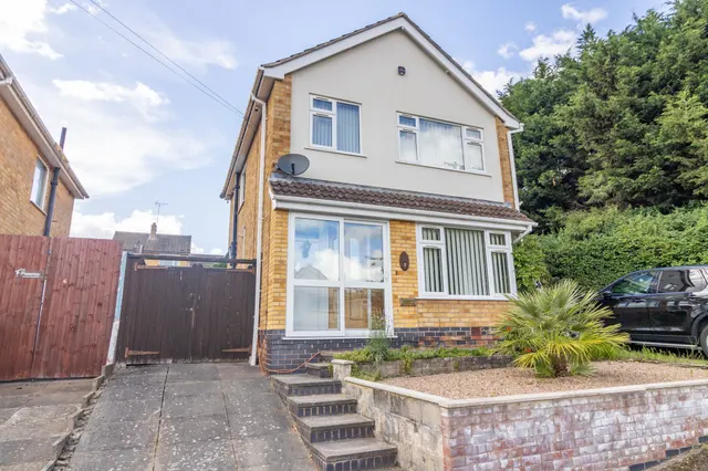 Ashington Close, Leicester, Leicester, LE3 9BA, photo 1