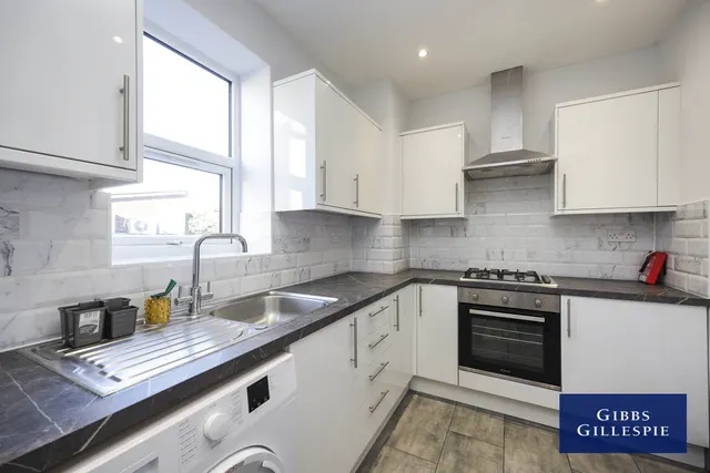 Cowley Road, Uxbridge Fees Apply, UB8, photo 1