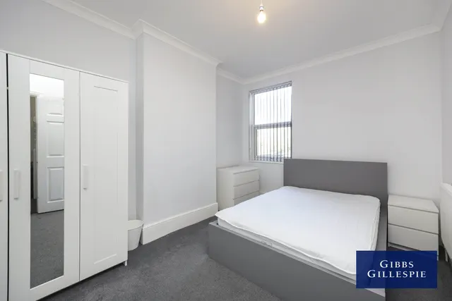 Cowley Road, Uxbridge Fees Apply, UB8, photo 2