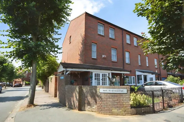 Leatherbottle Green, Erith, DA18, photo 1