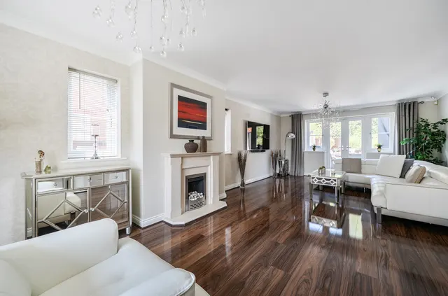 Grenadier Close, Shinfield, RG2, photo 3