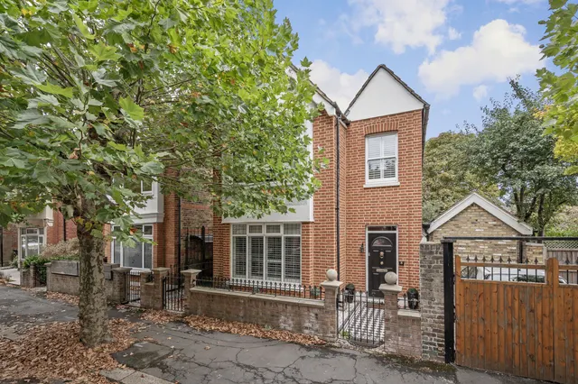 Ethelbert Road, Wimbledon, SW20, photo 1