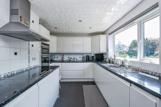 Farm Close, Ilkeston, DE7, photo 3