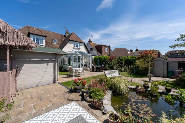 Private Hurstwood Estate, Felpham, photo 2