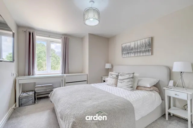 Henshaw Court, Shirley, B90, photo 2