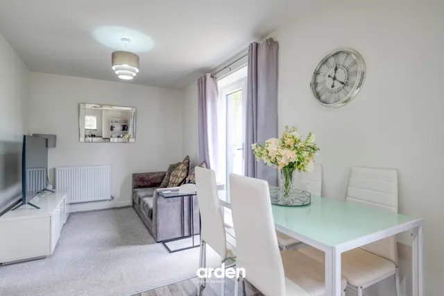 Henshaw Court, Shirley, B90, photo 3