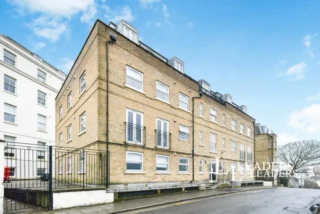 Buckingham Place, Brighton, BN1, photo 1