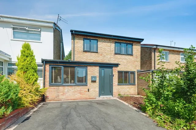 The Paddock, Woolton, L25, photo 2