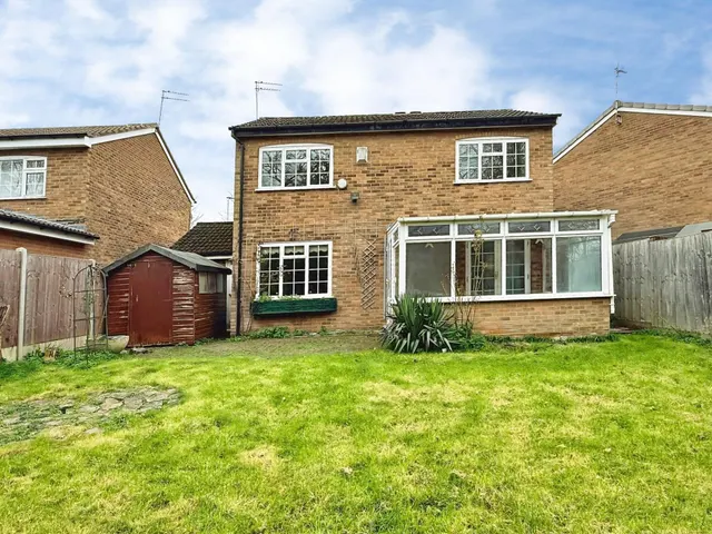 Pennine Close, Oadby, LE2, photo 2