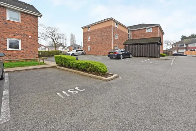 Photo 2 — Poplar Drive, Blurton, Stoke-on-Trent