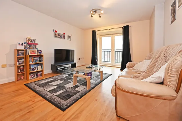 Photo 3 — Poplar Drive, Blurton, Stoke-on-Trent