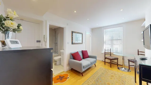 Seagrave Road, London, SW6, photo 2