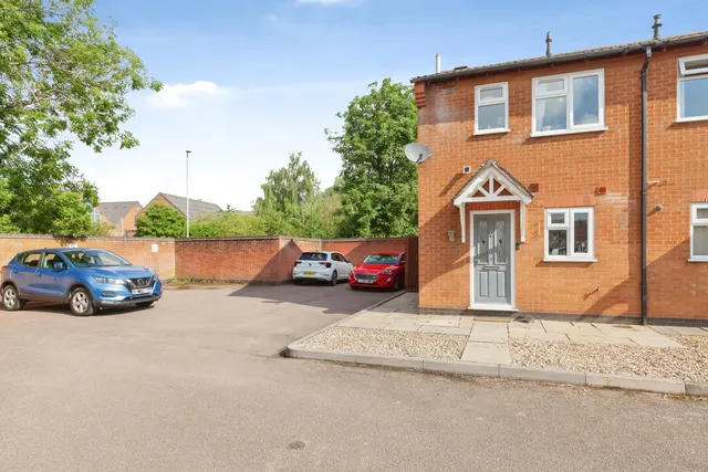 Moorland Road, Syston, LE7, photo 3