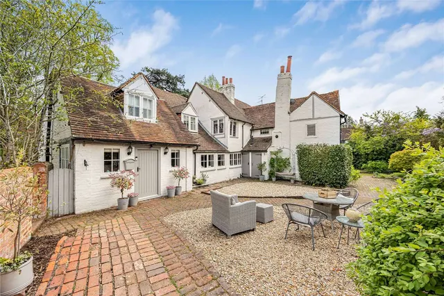 The Pound, Cookham, SL6, photo 1