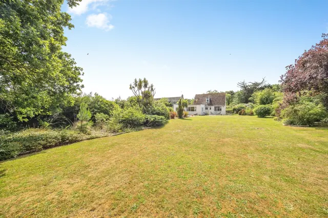 St. Osyth Road West, Little Clacton, CO16, photo 2