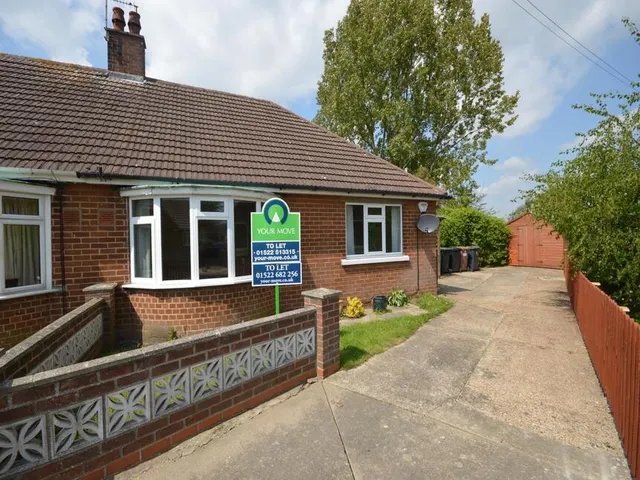 Photo 2 — Westhall Close, Carlton-Le-Moorland, Lincoln, LN5