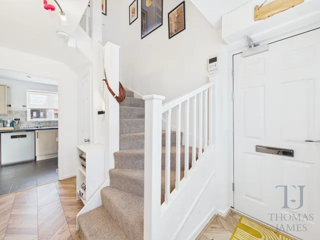 Flamingo Court, Nottingham, NG7, photo 2