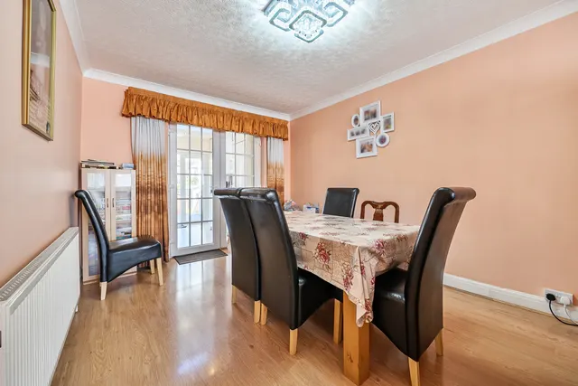 Waverley Road, Harrow, HA2, photo 3